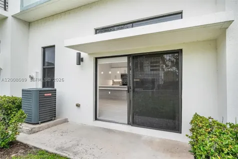 4416 NW 9th Street Plantation FL 33317