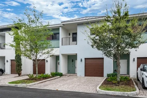 4416 NW 9th Street Plantation FL 33317