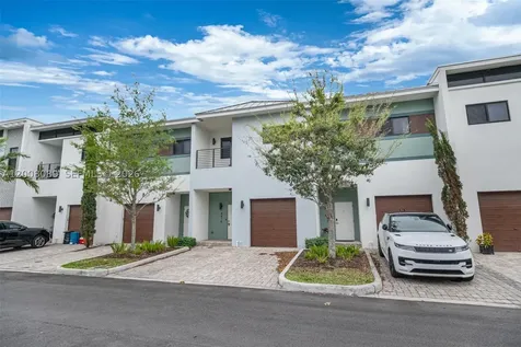 4416 NW 9th Street Plantation FL 33317