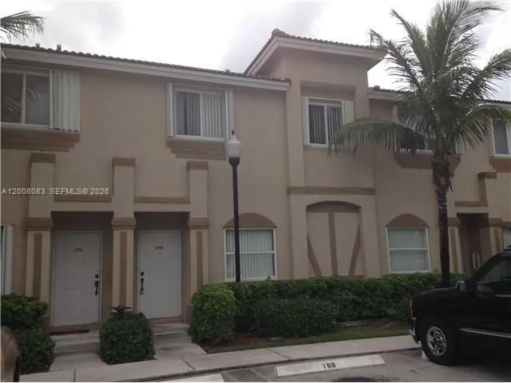2210 SE 25 Avenue Homestead FL 33035