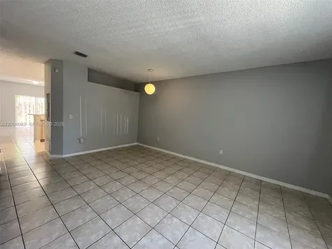 2210 SE 25 Avenue Homestead FL 33035