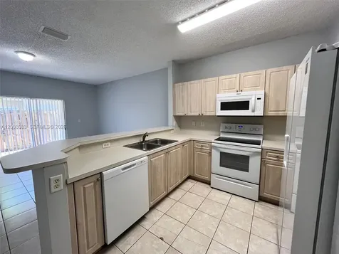 2210 SE 25 Avenue Homestead FL 33035