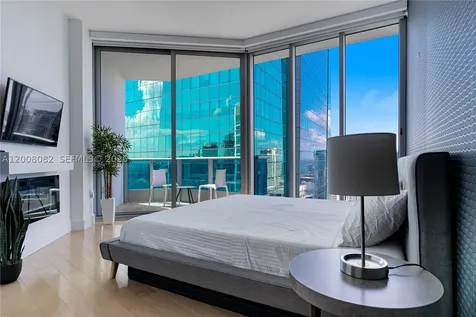 200 Biscayne Boulevard Way Miami FL 33131