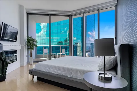 200 Biscayne Boulevard Way Miami FL 33131