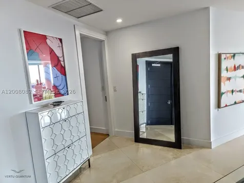 200 Biscayne Boulevard Way Miami FL 33131