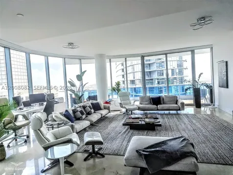 200 Biscayne Boulevard Way Miami FL 33131