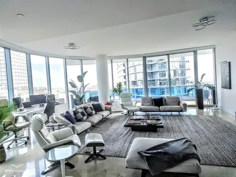 200 Biscayne Boulevard Way Miami FL 33131