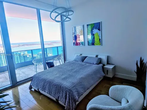 200 Biscayne Boulevard Way Miami FL 33131