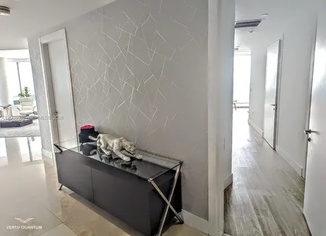200 Biscayne Boulevard Way Miami FL 33131