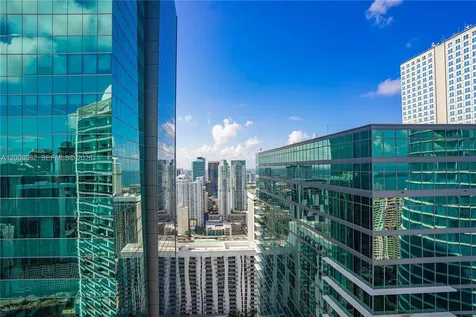200 Biscayne Boulevard Way Miami FL 33131