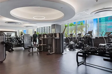 200 Biscayne Boulevard Way Miami FL 33131
