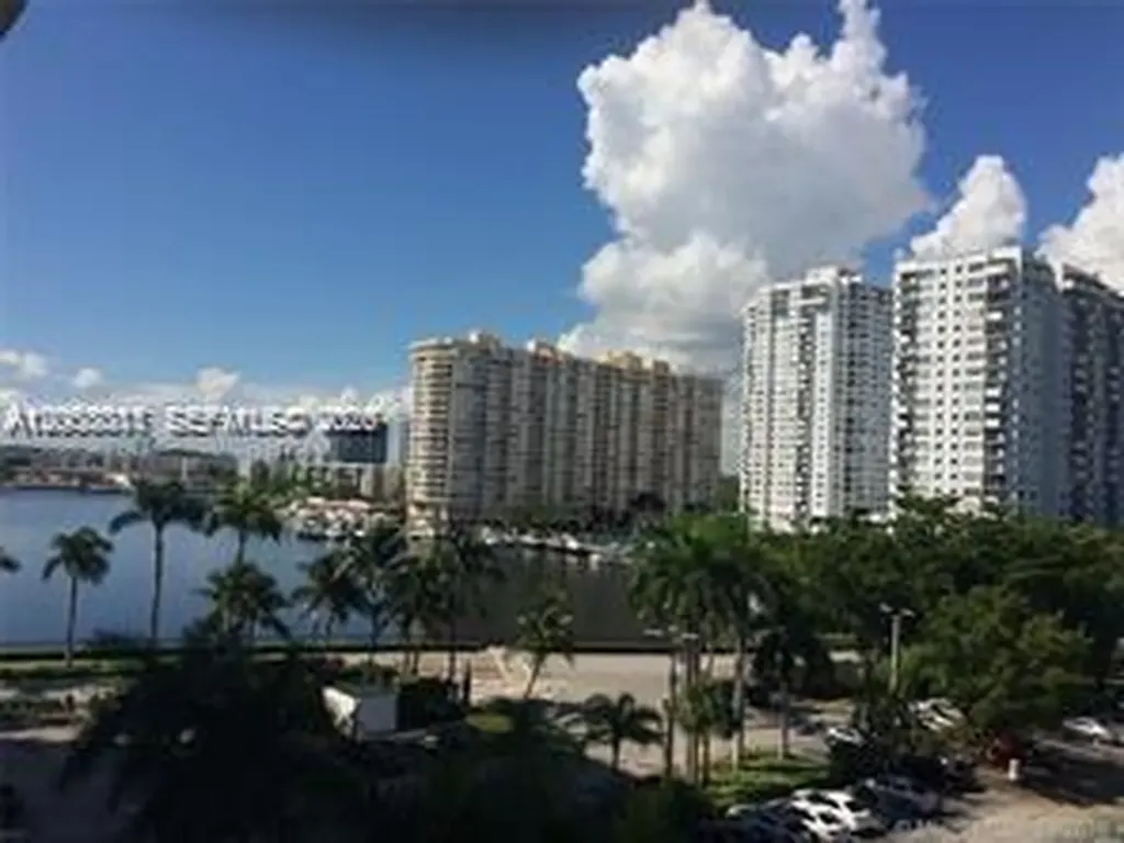 2801 NE 183rd Street Aventura FL 33160