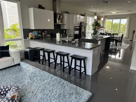 10331 NW 64th Lane Doral FL 33178