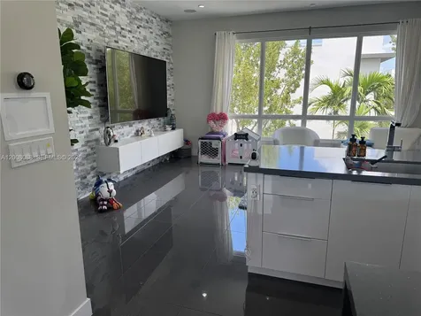 10331 NW 64th Lane Doral FL 33178