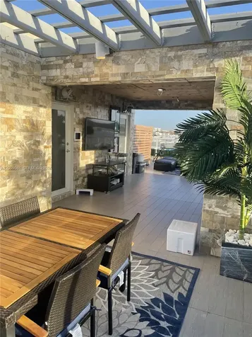 10331 NW 64th Lane Doral FL 33178