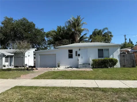 2323 Cleveland Street Hollywood FL 33020