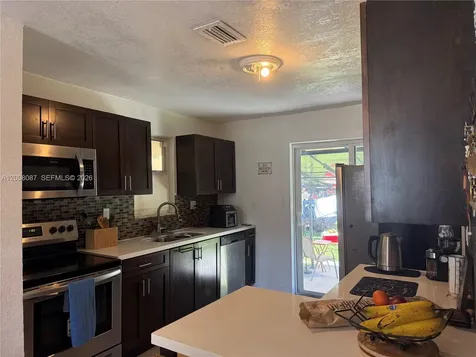 2323 Cleveland Street Hollywood FL 33020