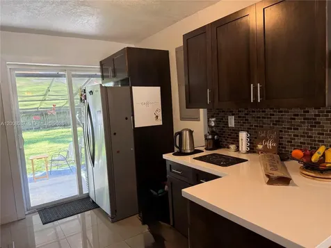 2323 Cleveland Street Hollywood FL 33020