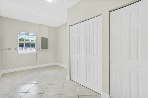 2850 NW 5th Street Miami FL 33125