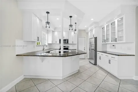 2850 NW 5th Street Miami FL 33125