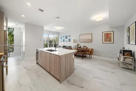 545 SW 11th Street Miami FL 33129