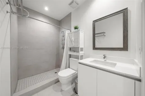 545 SW 11th Street Miami FL 33129