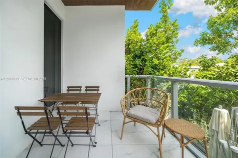 545 SW 11th Street Miami FL 33129