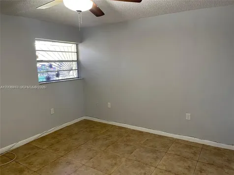 1074 NW 27th Street Miami FL 33127