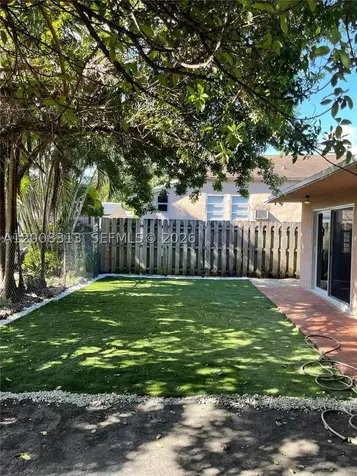 1074 NW 27th Street Miami FL 33127