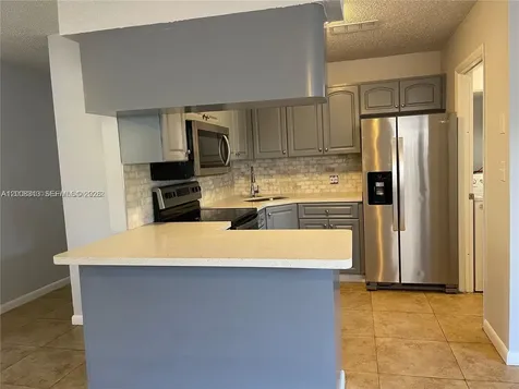 1074 NW 27th Street Miami FL 33127