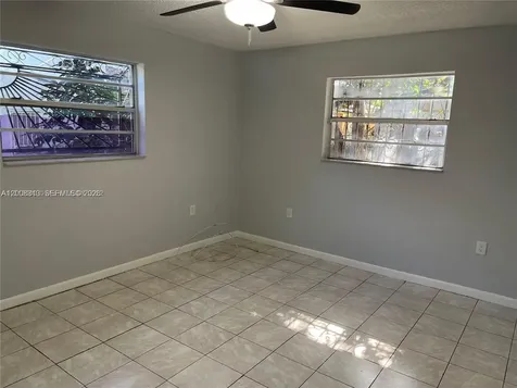 1074 NW 27th Street Miami FL 33127
