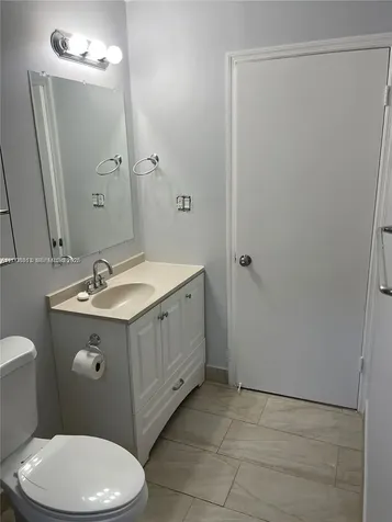 1074 NW 27th Street Miami FL 33127