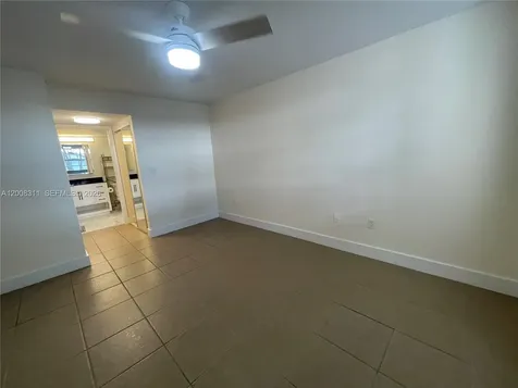 2811 N Oakland Forest Drive Oakland Park FL 33309