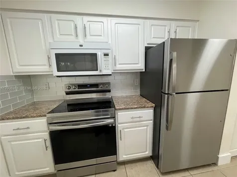 2811 N Oakland Forest Drive Oakland Park FL 33309