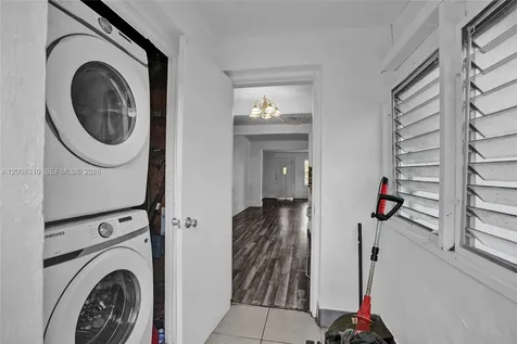 2100 Service Road Opa-Locka FL 33054