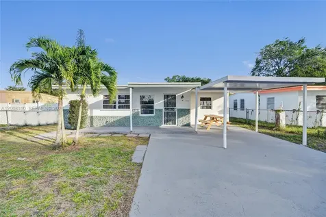 2100 Service Road Opa-Locka FL 33054