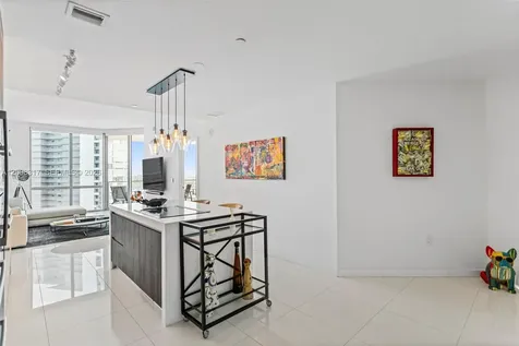 851 NE 1st Avenue Miami FL 33132