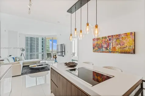 851 NE 1st Avenue Miami FL 33132