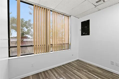 8358 W Oakland Park Boulevard Sunrise FL 33351