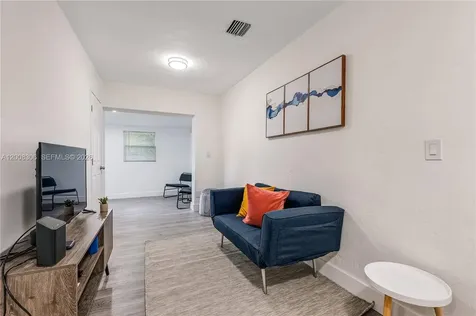 327 NE 55th Street Miami FL 33137