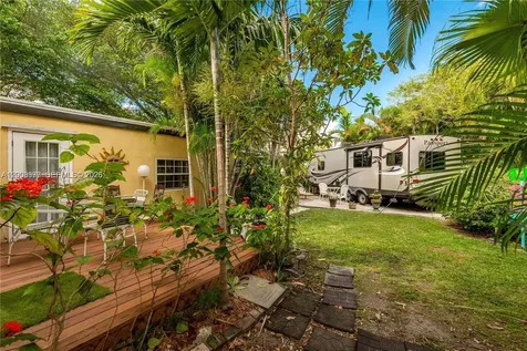 1611 Fletcher Street Hollywood FL 33020