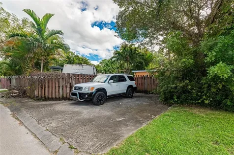 1611 Fletcher Street Hollywood FL 33020