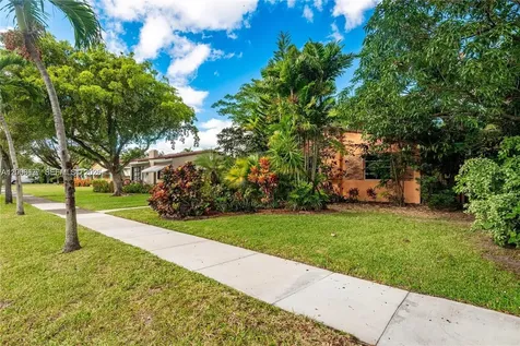 1611 Fletcher Street Hollywood FL 33020