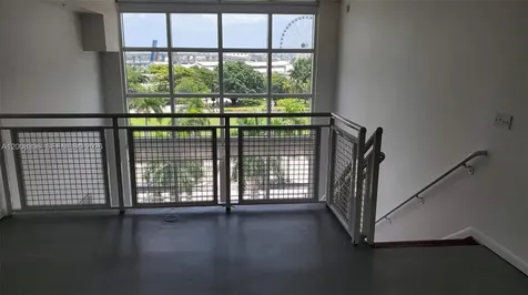 253 NE 2nd Street Miami FL 33132