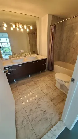 253 NE 2nd Street Miami FL 33132