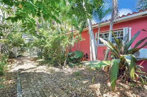 9325 NE 5th Avenue Miami Shores FL 33138