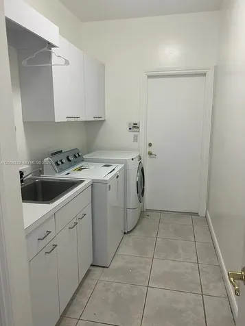 2534 Poinciana Drive Weston FL 33327