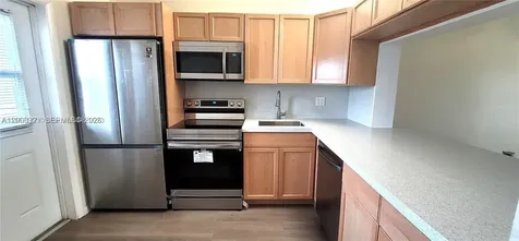 2200 Park Lane Hollywood FL 33021