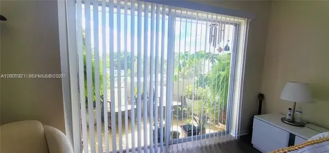 2200 Park Lane Hollywood FL 33021