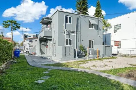 842 SW 3rd Street Miami FL 33130